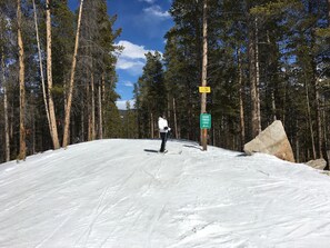 Look for green sign to ski back to resort  between peak 8 and 9