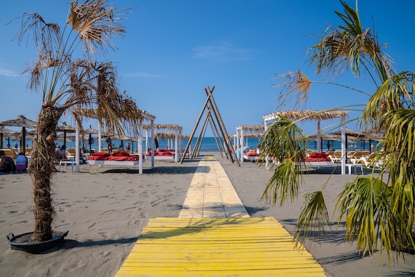 Strand