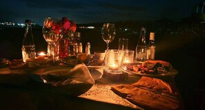 Couples’ dining