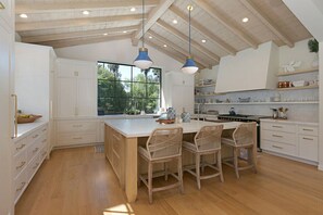 Newly Remodeled Kitchen