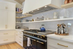 Newly Remodeled Kitchen