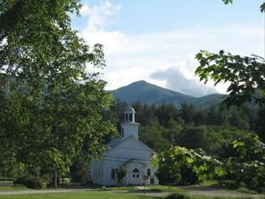 Adirondacks – Hill Top Bungalow – Keene, NY (Near Lake Placid)