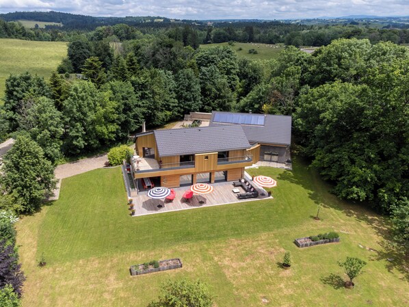 Maison de vacances sur une propriété privée de 3 hectares, sans aucun voisin