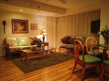 Living Room with 32" wall mount flat screen TV