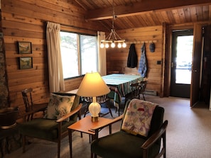 Dining area, seats 8