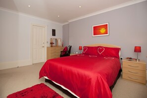 Double bedroom with ensuite bathroom