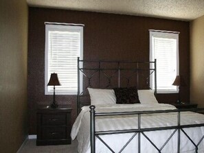 Queen Bedroom
