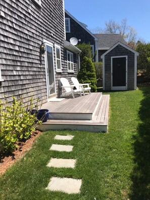 Side yard with Southern exposure and sunning deck