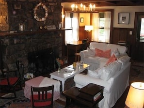 Fieldstone fireplace in living room