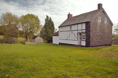 Acogedora casa de campo tradicional situada en lo alto de las colinas de Powys