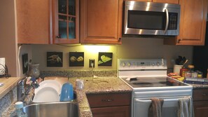 Kitchen, Samsung Electric Range