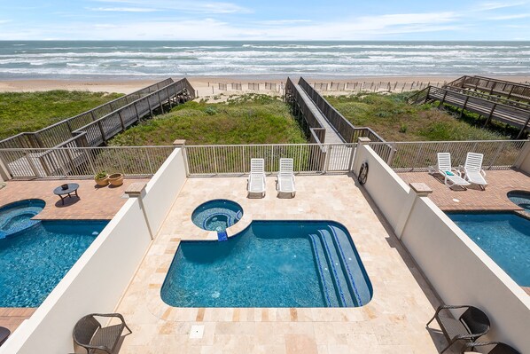 Welcome to 5208 Gulf Blvd!
