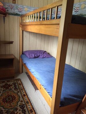 Room 3 - Bunk beds for the kids