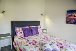 Queen bedroom 1