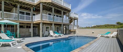 Private Pool Area