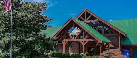 Grandview Experience Lodge 