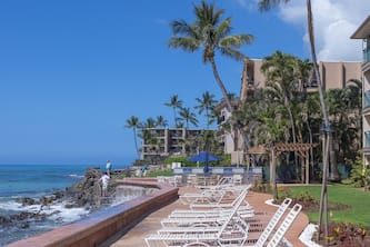 2 bedroom/2 bath with AC. Stunning waterfront condo .Ground floor location.