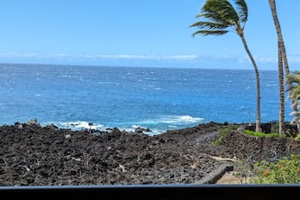 Halii Kai 15D True Ocean Front. Watch Dolphins and Whales (in season) from your Very Private Lanai