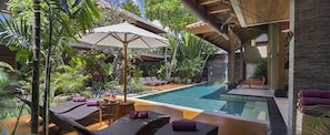 Peaceful 4BR villa by the beach,Seminyak