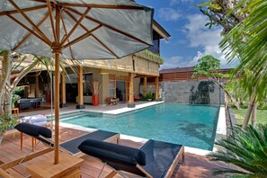 Private 6BR Villa by the beach,Seminyak