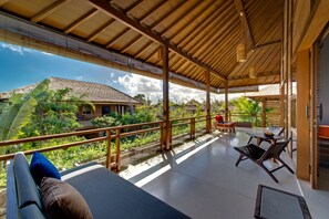 5BR Luxury Villa by the beach, Seminyak