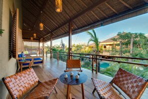 5BR Luxury Villa by the beach, Seminyak