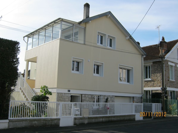 facade maison côté rue