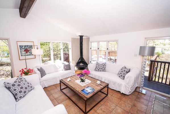 A corner of the open and airy living room.