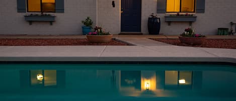 Front entrance, ready for an evening swim!