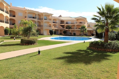 Fully licensed prestigious Algarve apartment for rental in Vilamoura