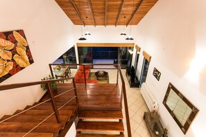 Dramatic stairway to the living room