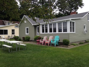 Front exterior view.