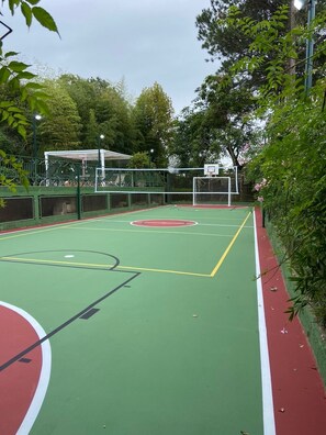 Sport court