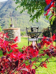 Apartamento de la casa verde en el interior de Liguria (Pieve di Teco), 30 minutos por mar