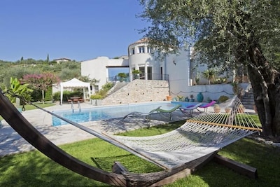 Architect ruhige Villa - 350 m2 - Komfort - Grundstück 4000 m2 - Schwimmbad