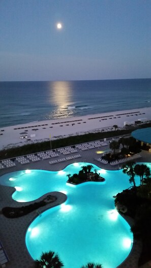 night view from tower 1