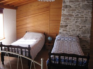 Chambre1, 2 lits de 90