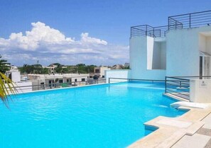Relax after a day at the beach, which is just 4 blocks away