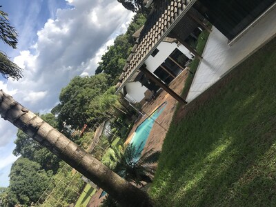 Linda casa Ideal para fins de semana, férias e feriados em família e amigos 