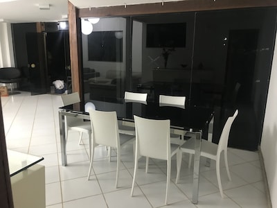 Linda casa Ideal para fins de semana, férias e feriados em família e amigos 