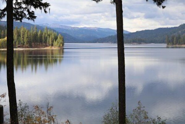 Breathtaking views await you at Payette Lakefront Lodge!