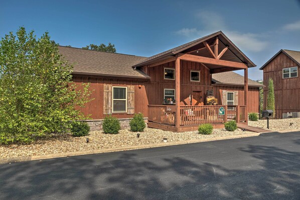 Branson West Vacation Rental | 4BR | 4BA | Step-Free Access