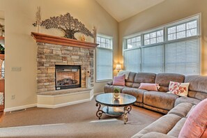 Living Room | Central Air Conditioning & Heating | Fireplace