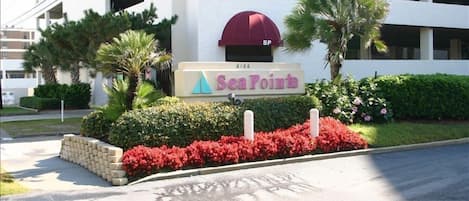 Welcome to Sea Pointe