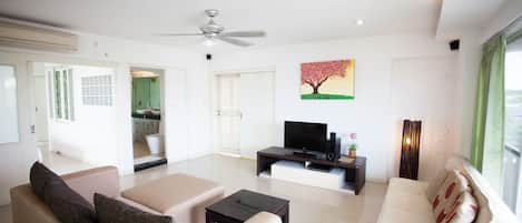 Night Bazaar Road - DELUXE 1BR 4th F