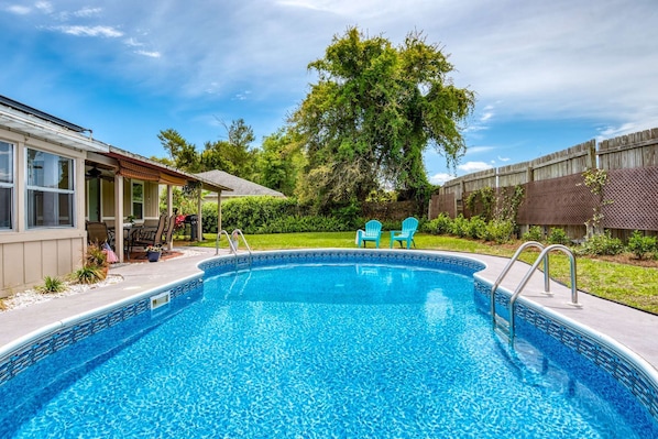 The large open pool is perfect for the kids!