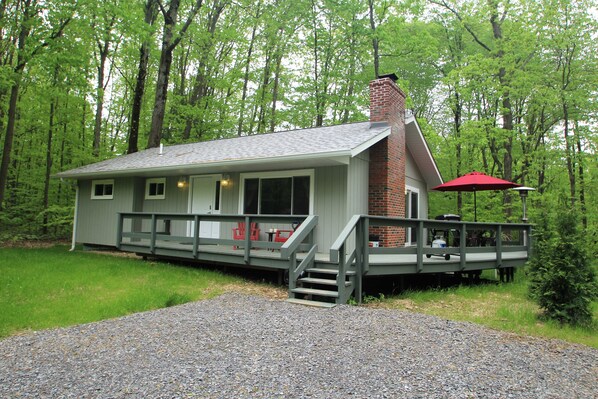 Enjoy this 3 BR, 3 BA cottage as your next getaway!