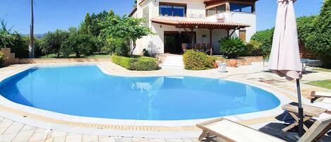 pool