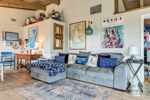 Sea Dog Living Rm 1 -2024