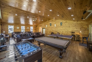 The Gathering-Game Room has 7 sofas, pool table, ping pong, & foosball tables.